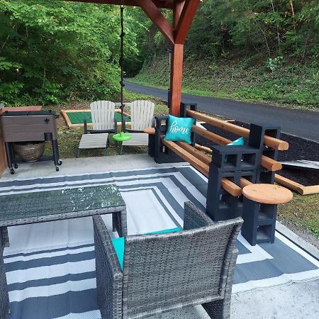 Luxury Family Retreat: Mountain Cabin Oasis Sevierville Exterior photo