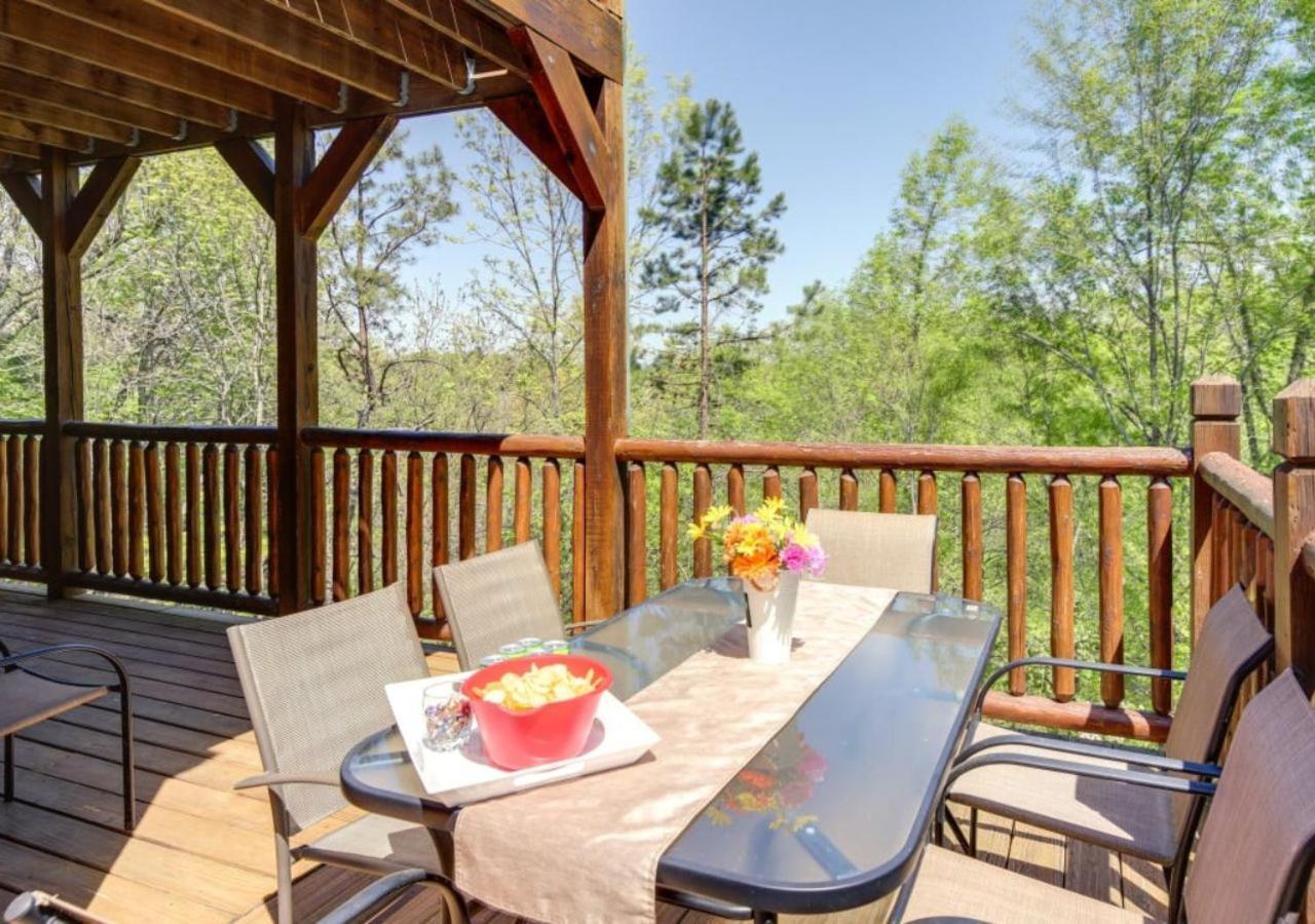 Luxury Family Retreat: Mountain Cabin Oasis Sevierville Exterior photo