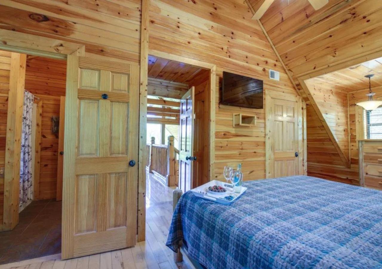 Luxury Family Retreat: Mountain Cabin Oasis Sevierville Exterior photo